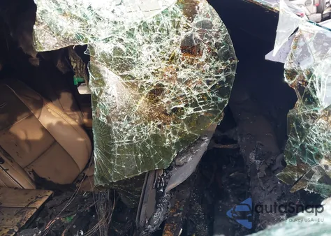 2022 Cadillac Escalade Esv 4Wd Premium Luxury z USA, uszkodzony, nr VIN 1GYS4KKL7NR243334